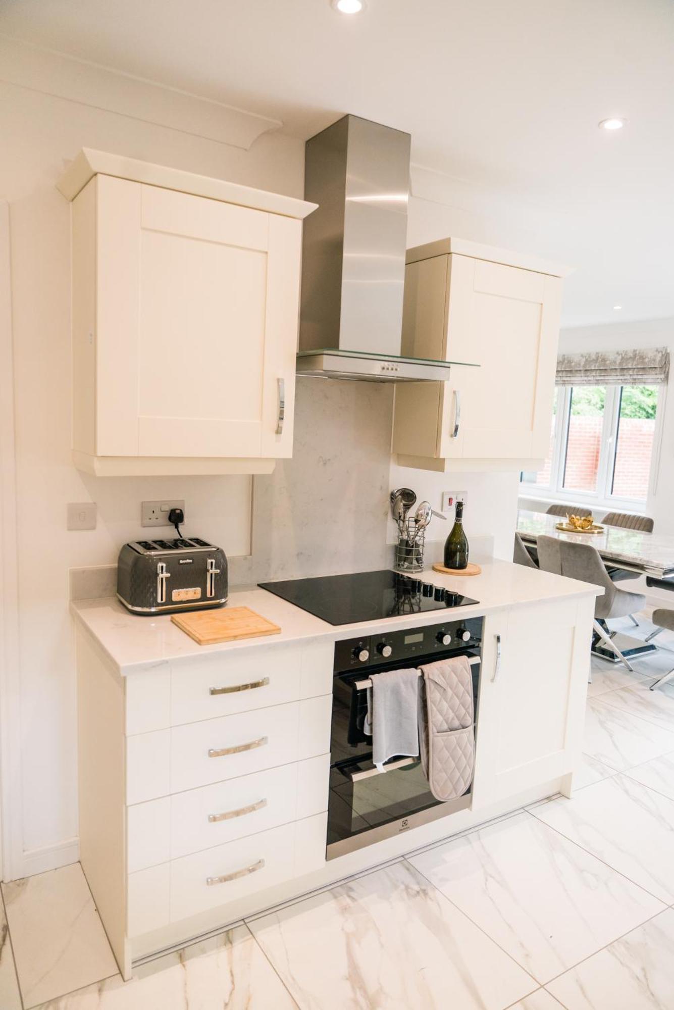 Pensjonat Pencoed House Estate Cardiff Zewnętrze zdjęcie